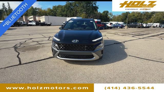 Used 2023 Hyundai Kona Limited w/ Cargo Package image 3