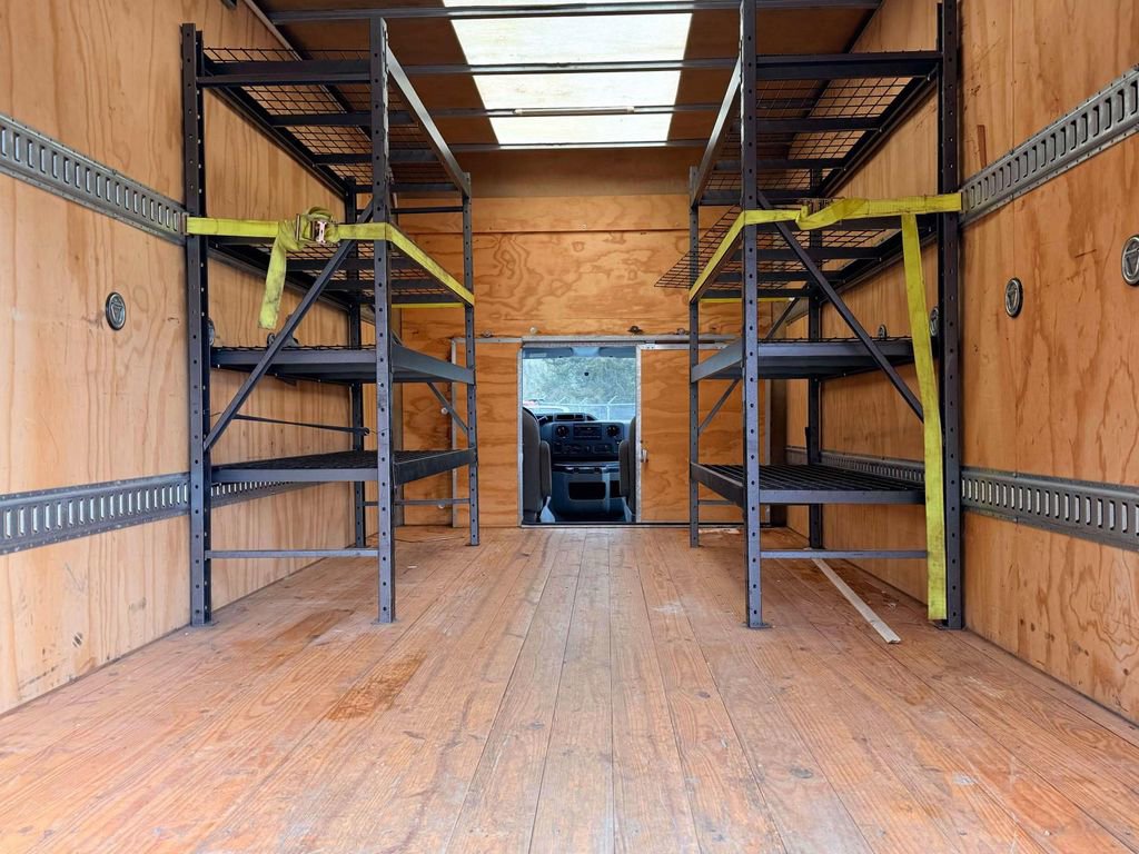 Used 2019 Ford E-350 and Econoline 350 Super Duty RWD image 10