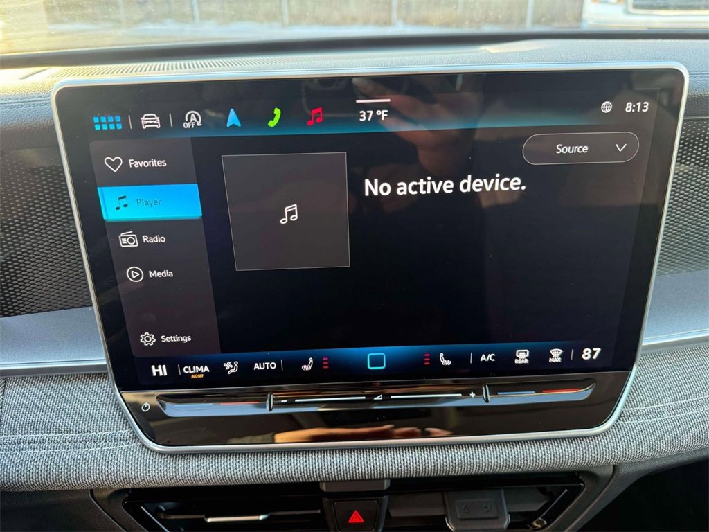 Used 2025 Volkswagen Tiguan S image 19