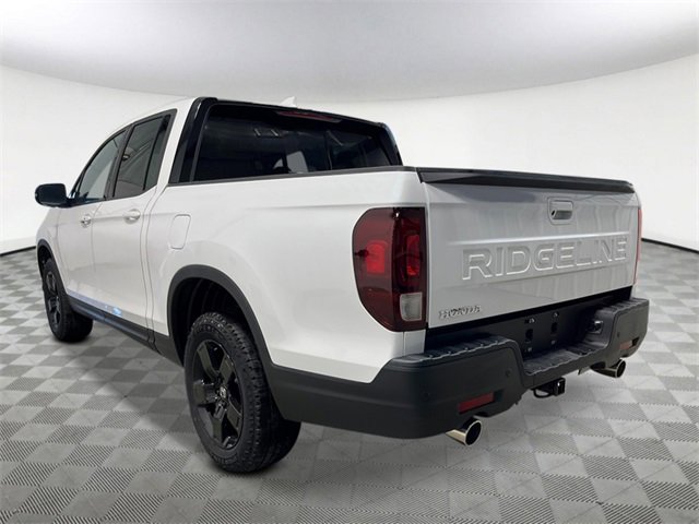 New 2026 Honda Ridgeline Black Edition image 3