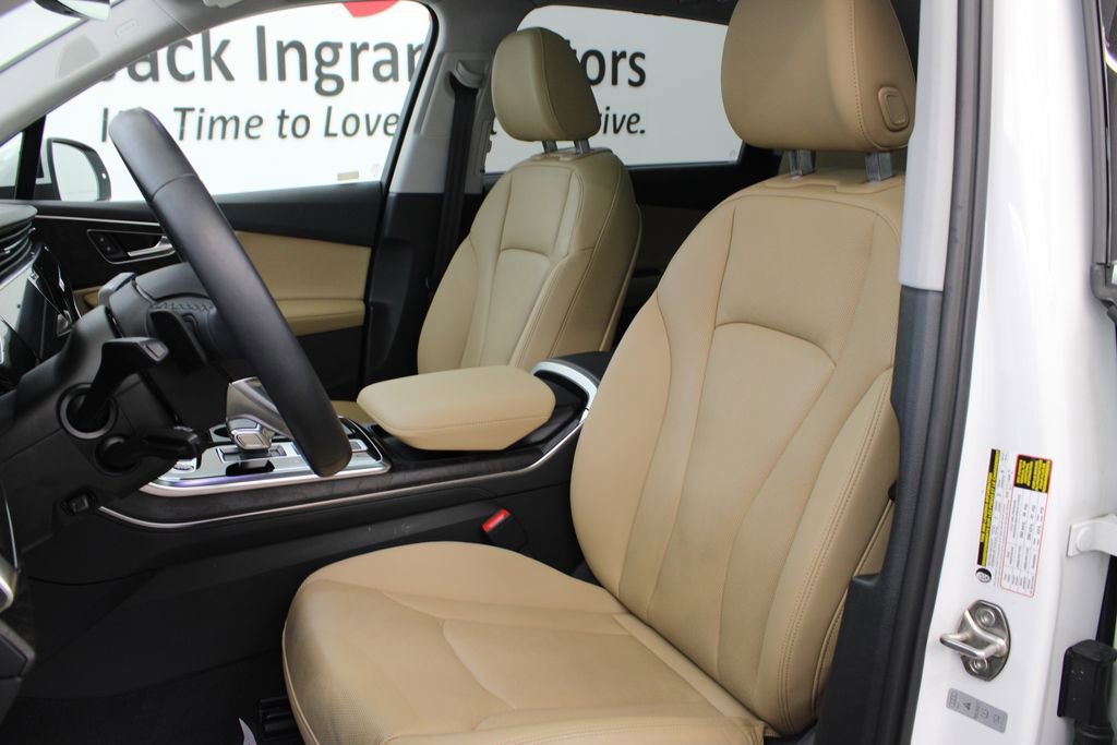 Used 2023 Audi Q7 2.0T Premium Plus w/ Premium Plus Package image 16