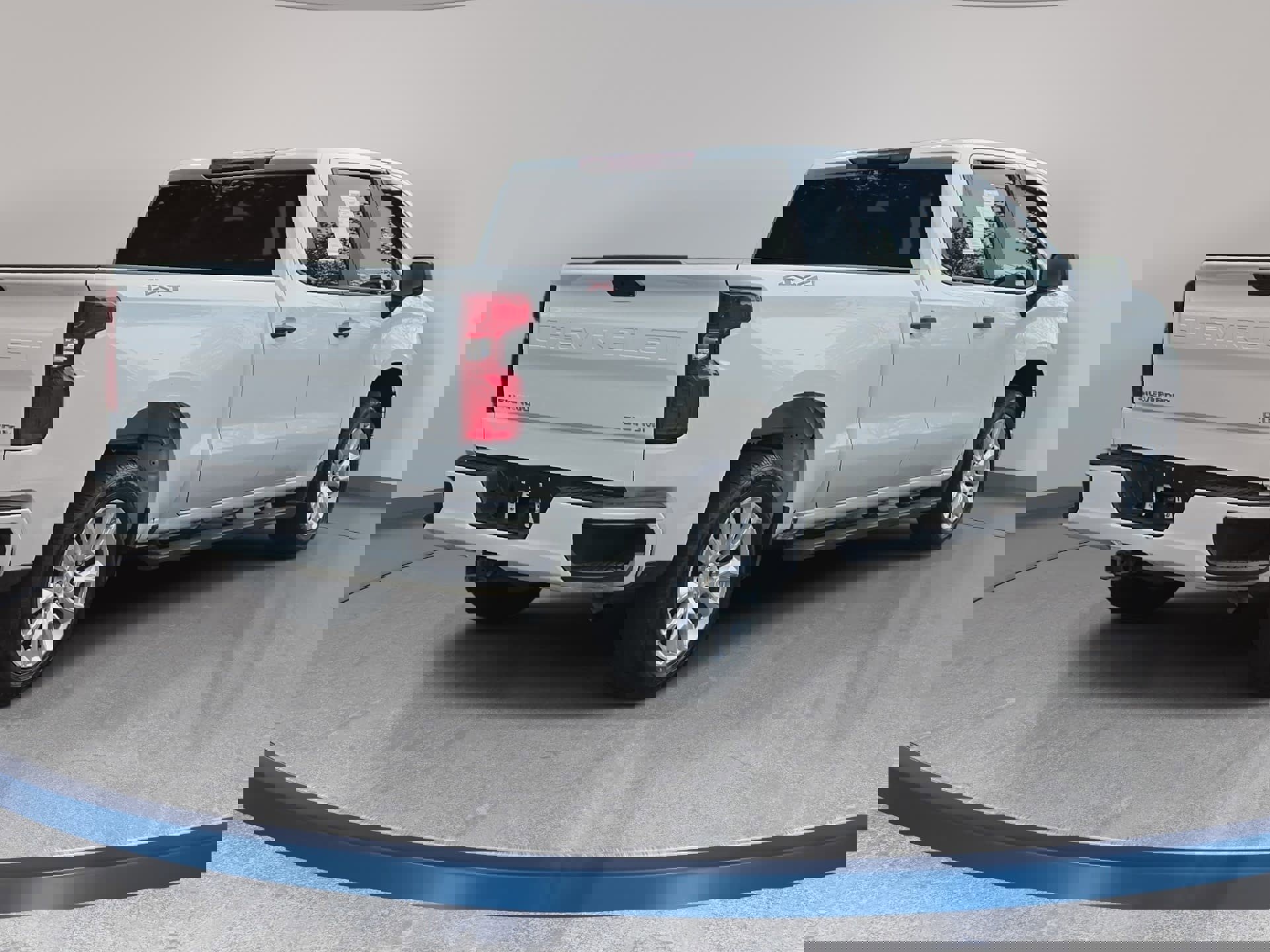 Used 2022 Chevrolet Silverado 1500 Custom image 5