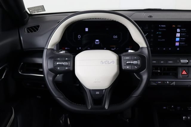 Used 2025 Kia K4 GT-Line w/ GT-Line Sunroof Package FWD image 7