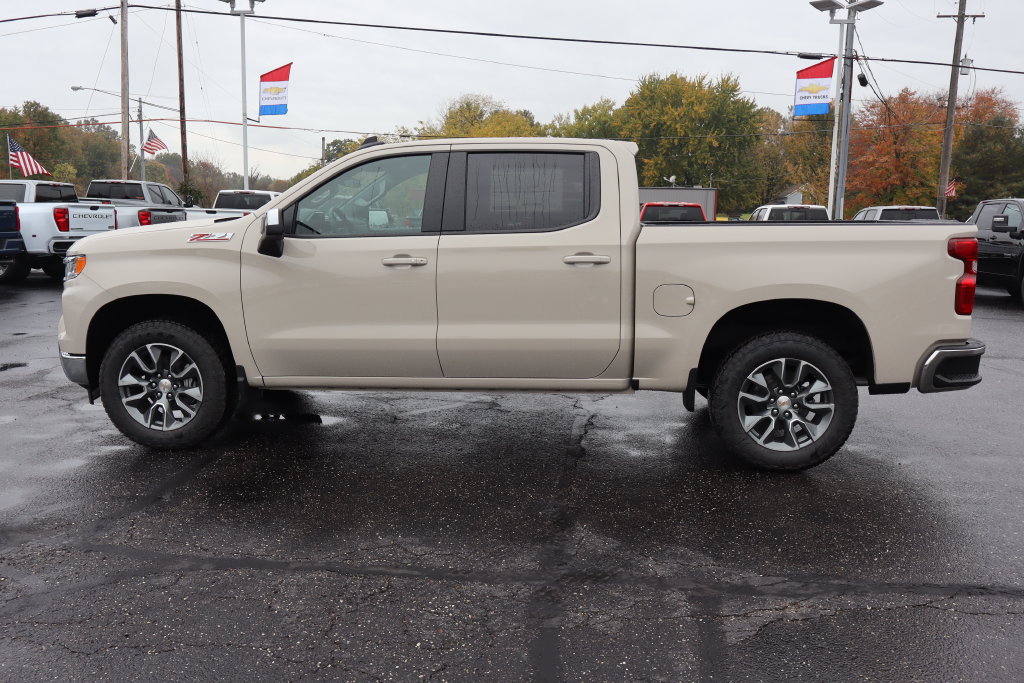 New 2026 Chevrolet Silverado 1500 LT w/ Z71 Off-Road Package AWD/4WD image 21