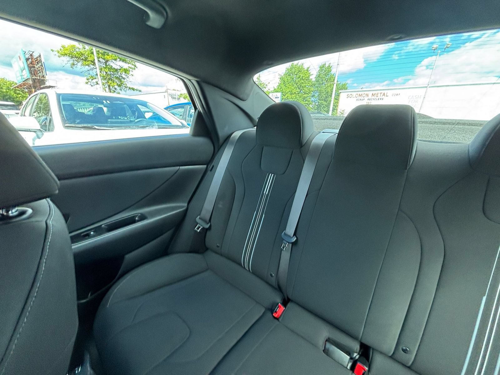 Used 2026 Hyundai Elantra Sport FWD image 35