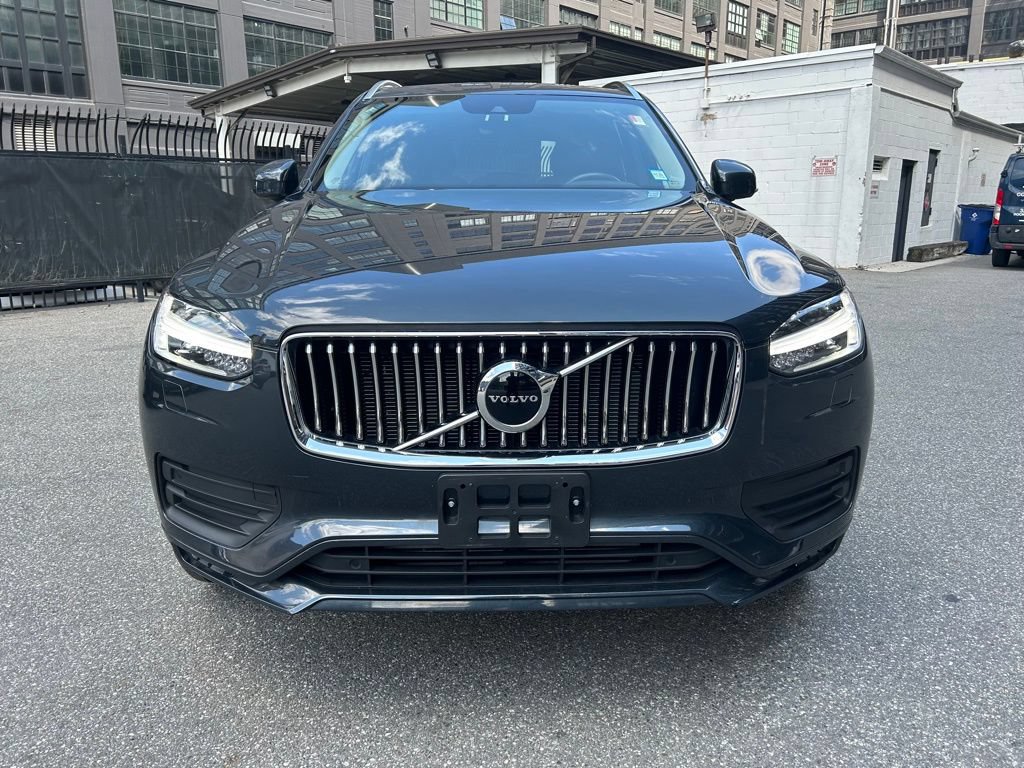 Certified 2022 Volvo XC90 T6 Momentum w/ Climate Package AWD/4WD image 1