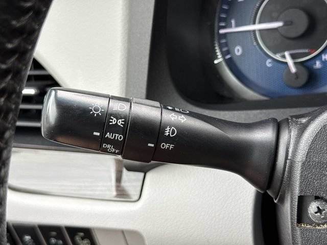 Used 2015 Toyota Sienna XLE Premium FWD image 27