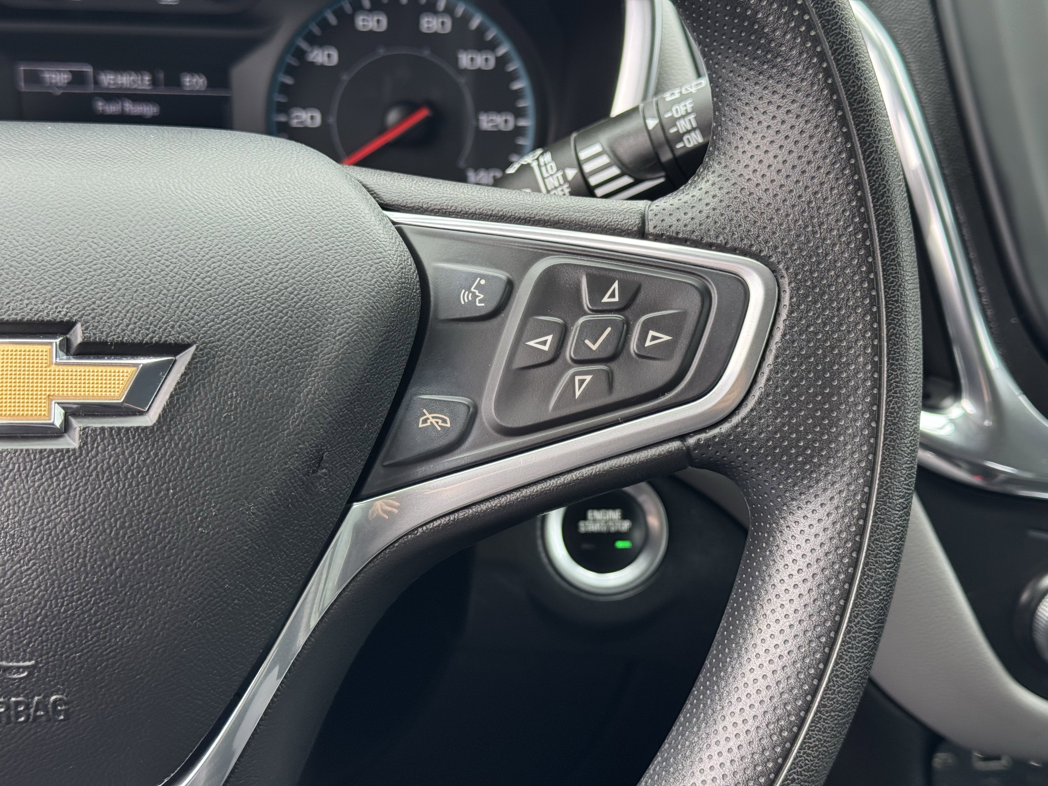 Used 2022 Chevrolet Equinox LS AWD/4WD image 35