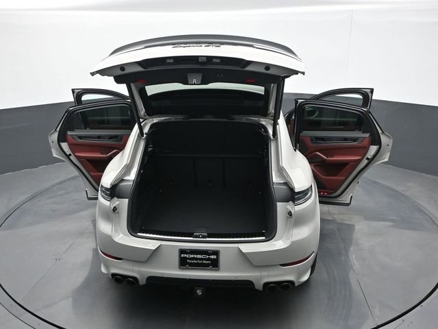 New 2026 Porsche Cayenne GTS image 28