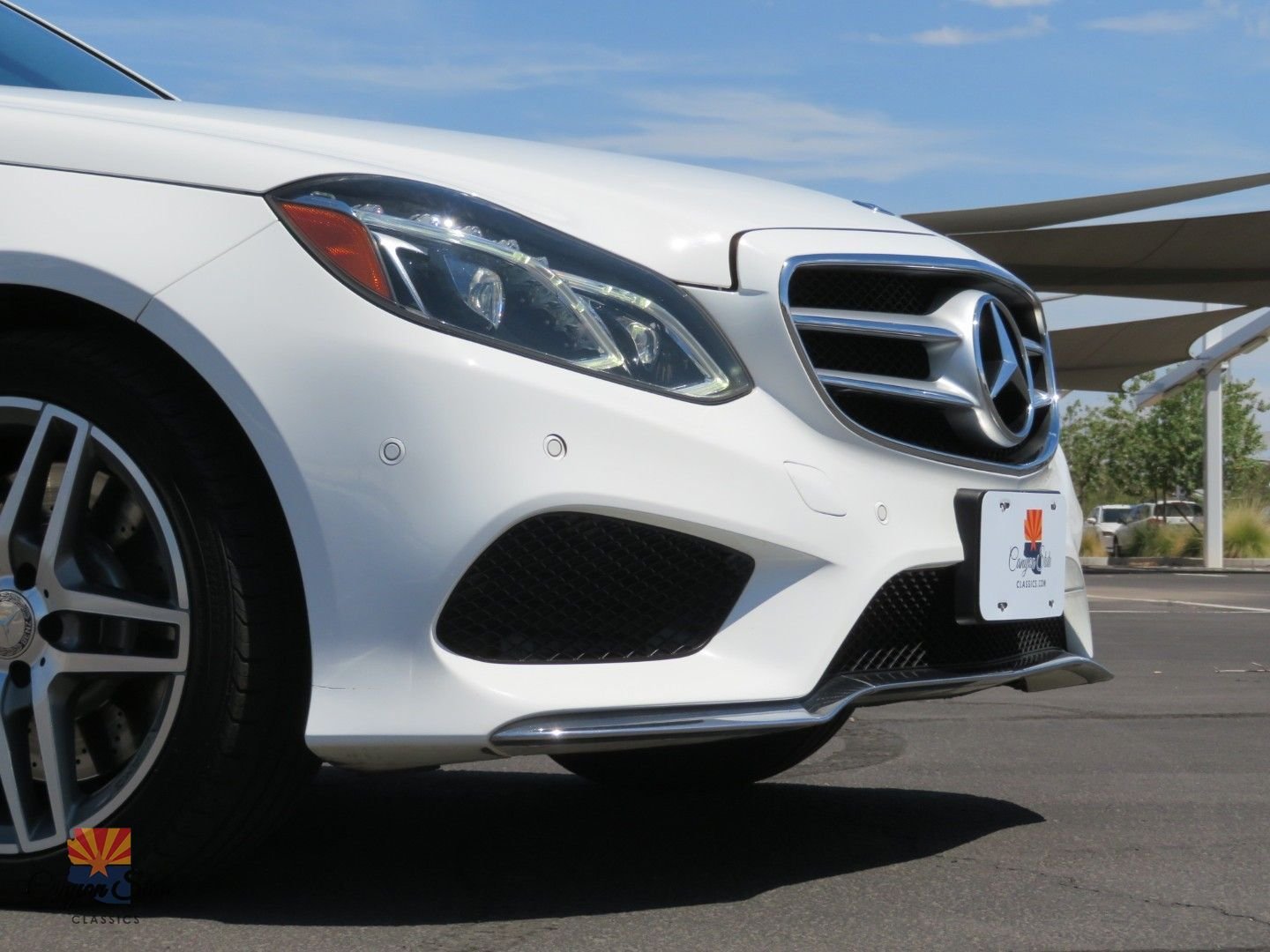 Used 2014 Mercedes-Benz E 550 4MATIC Sedan image 31