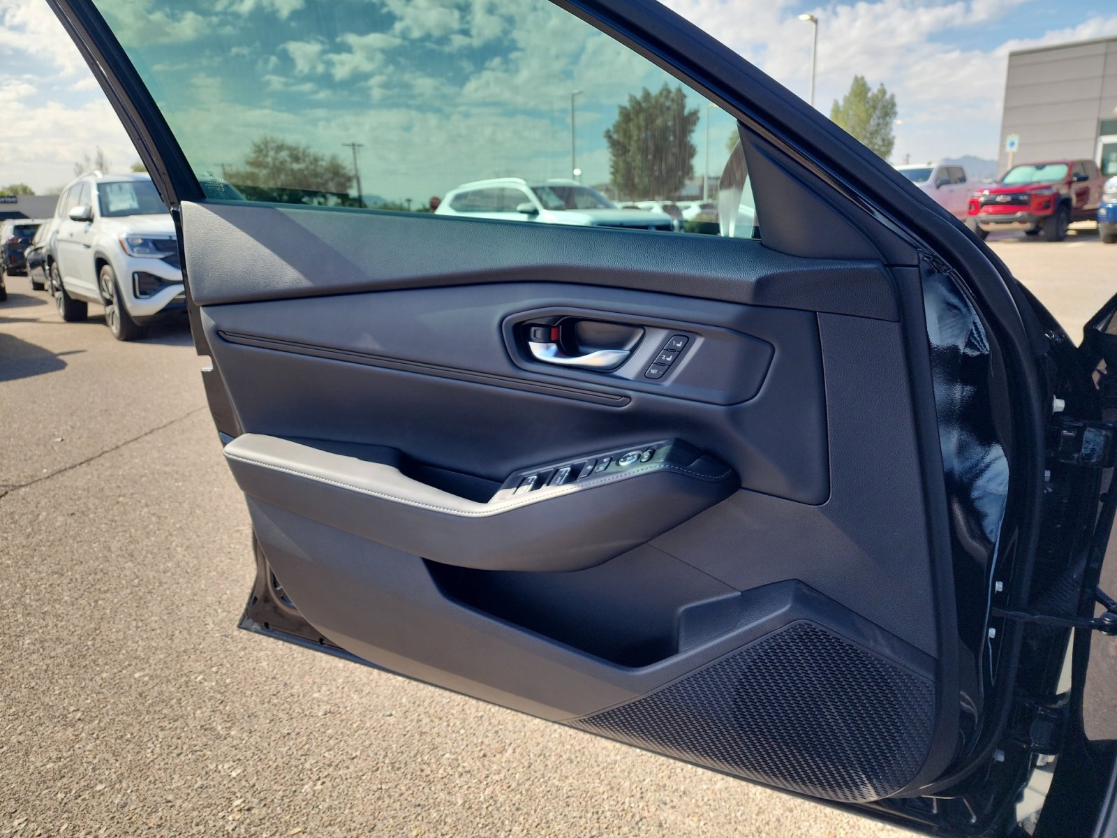 Used 2023 Honda Accord Sport image 13