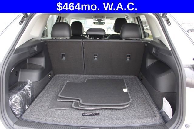 Used 2025 Volkswagen Tiguan SE AWD/4WD image 10