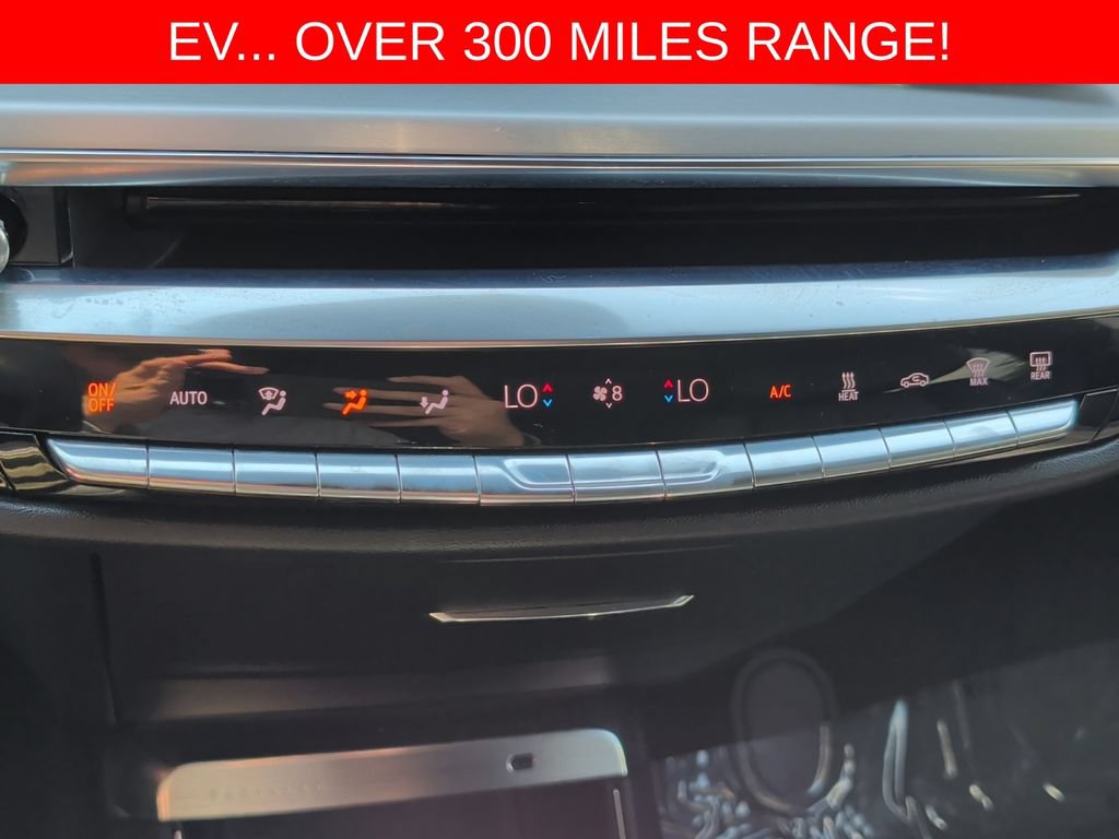 Used 2024 Cadillac Lyriq Luxury w/ LPO, Floor Liner Package AWD/4WD image 23