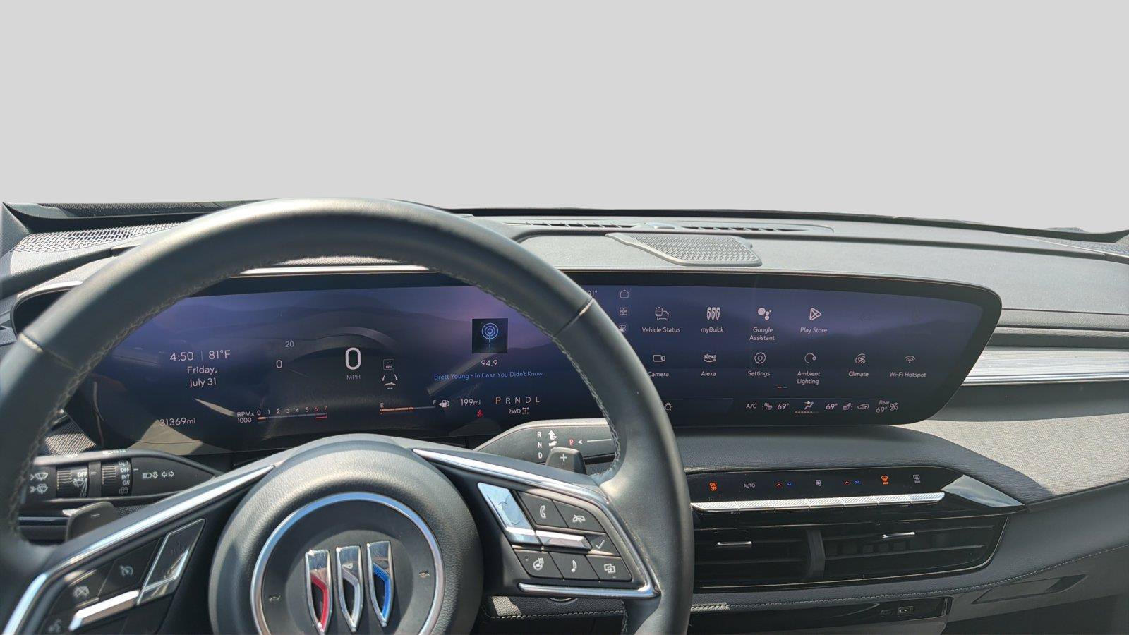Used 2025 Buick Enclave Preferred AWD/4WD image 12