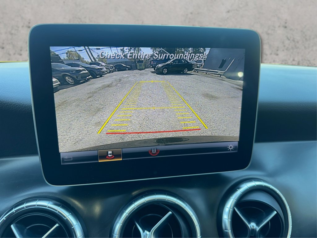 Used 2018 Mercedes-Benz CLA 250 4MATIC image 33