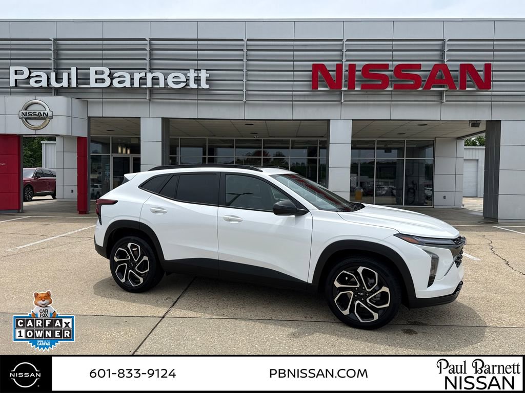 Used 2025 Chevrolet Trax RS w/ Sunroof Package FWD video 2