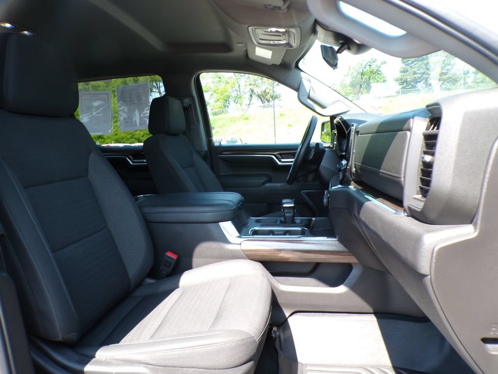 Used 2023 Chevrolet Silverado 1500 LT Trail Boss AWD/4WD image 15