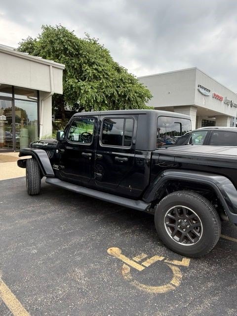 Used 2021 Jeep Gladiator Overland w/ Popular Equipment Package AWD/4WD image 3