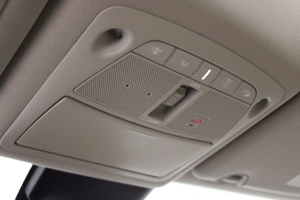 Used 2020 Nissan Rogue SL w/ Premium Package image 27