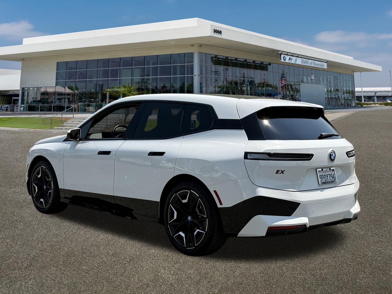 Used 2025 BMW iX M60 image 8