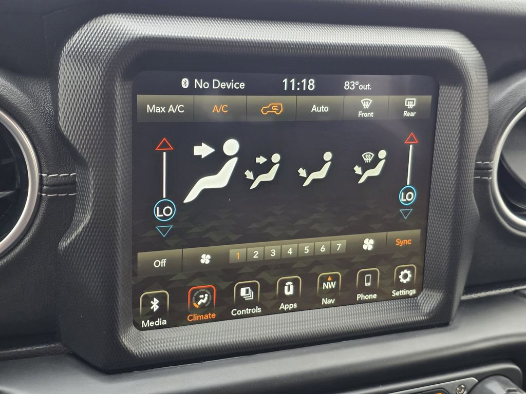 Used 2022 Jeep Wrangler Unlimited Sahara image 25