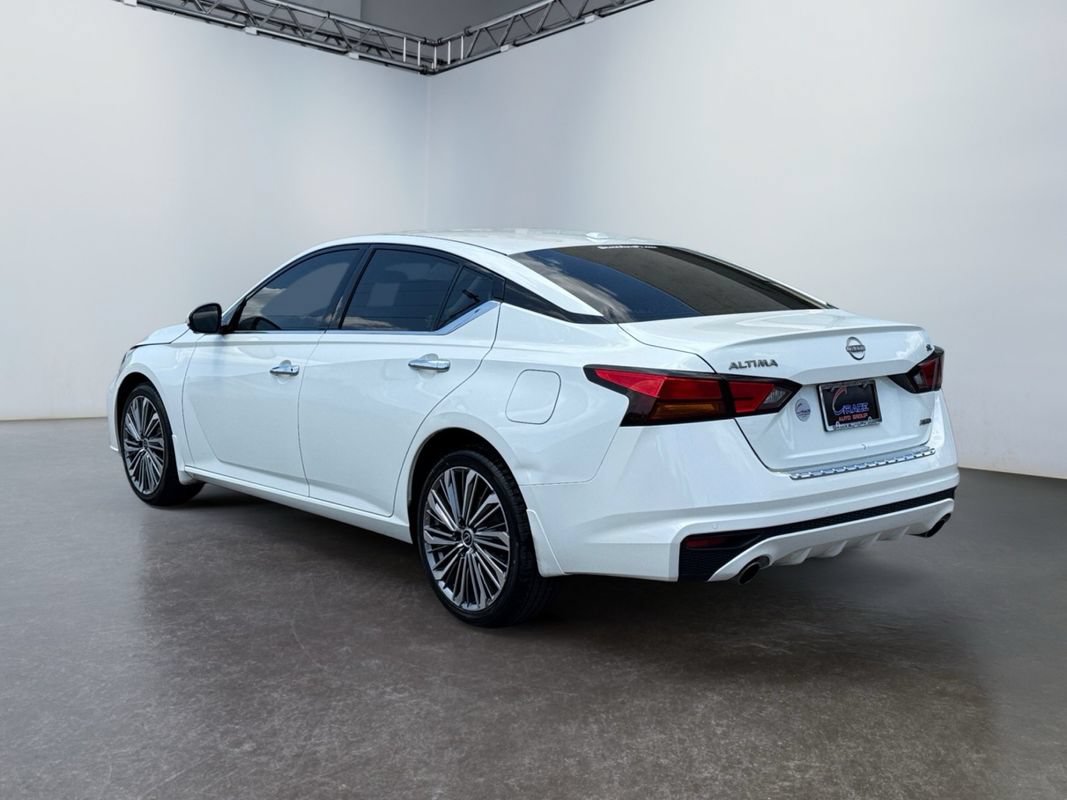 Used 2023 Nissan Altima 2.5 SL AWD/4WD image 7