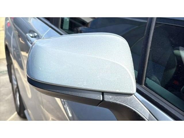 Used 2025 Toyota Sienna LE FWD image 9