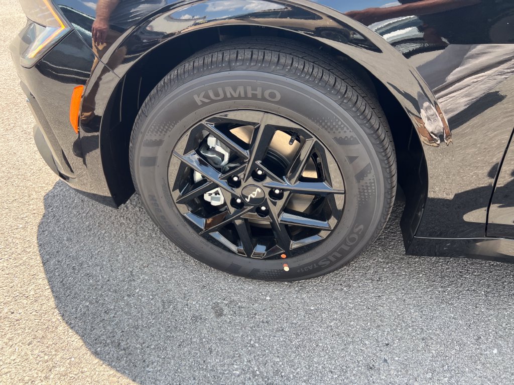New 2026 Kia K5 LXS FWD image 10