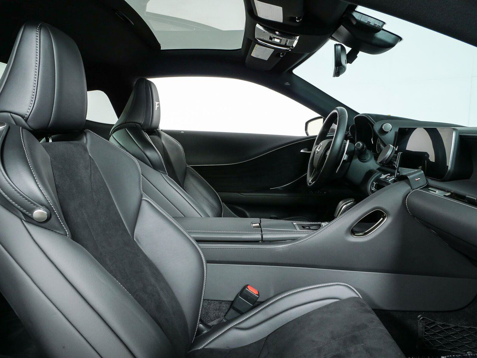 Used 2024 Lexus LC 500 Coupe w/ Sport Package RWD image 20