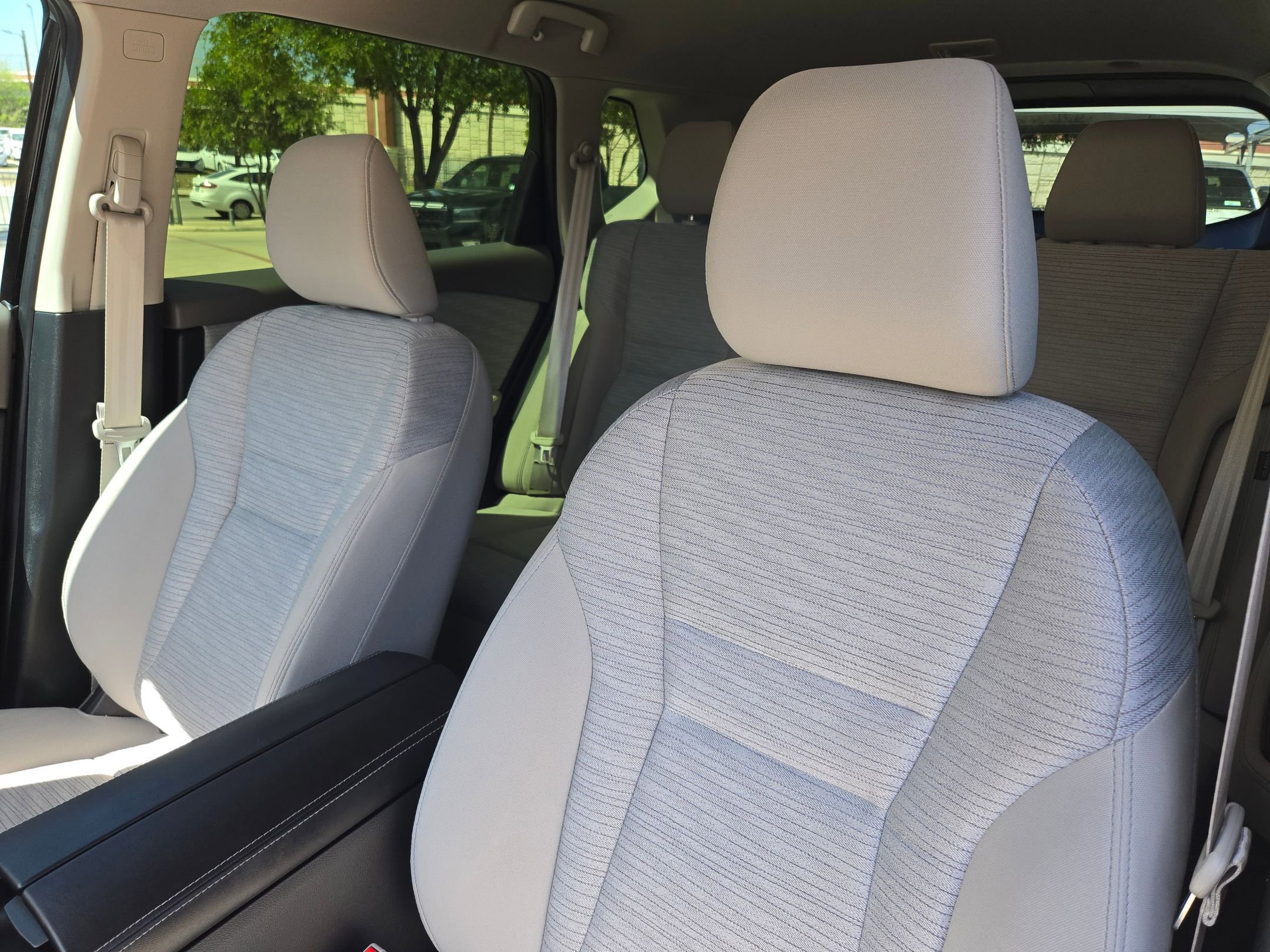 Used 2023 Nissan Rogue SV image 8