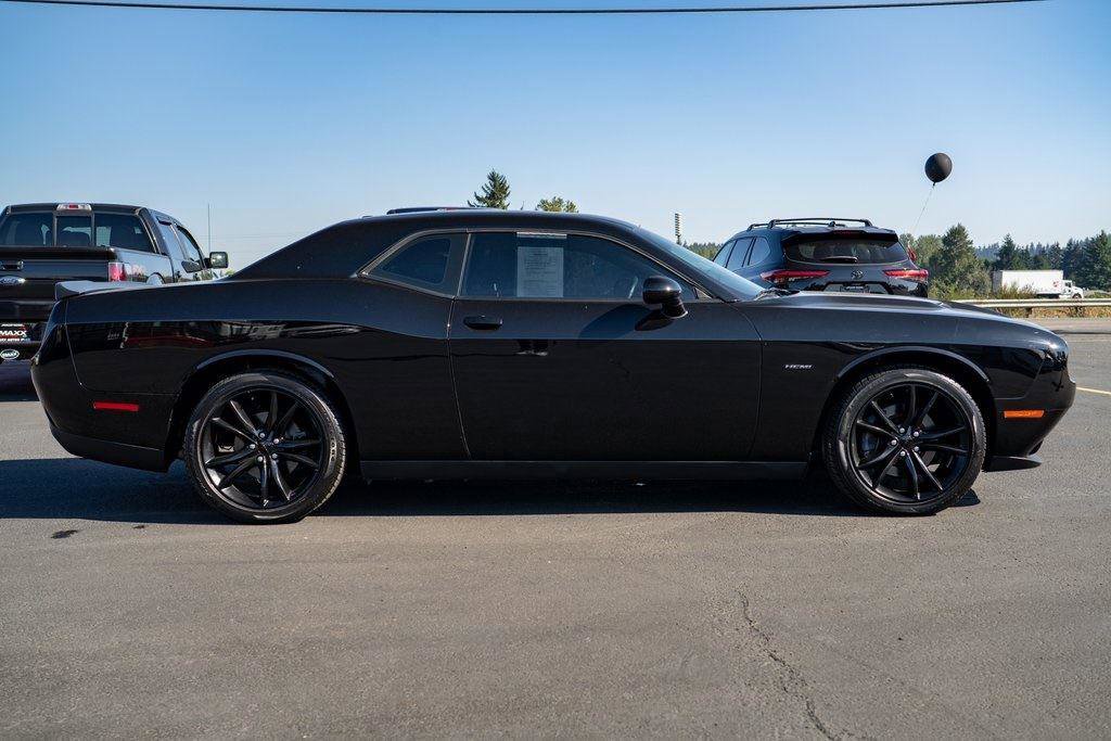 Used 2016 Dodge Challenger R/T w/ Blacktop Package image 8