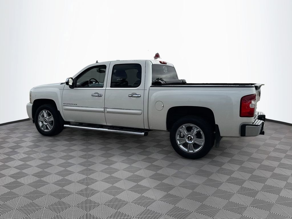 Used 2013 Chevrolet Silverado 1500 LTZ w/ LTZ White Diamond Edition image 6