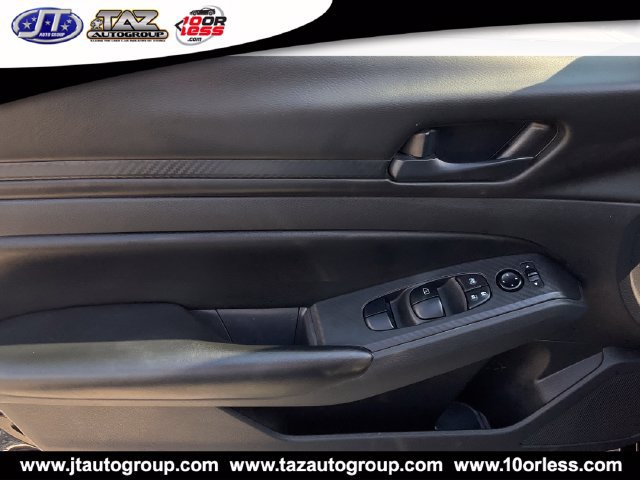 Used 2024 Nissan Altima 2.5 S FWD image 11