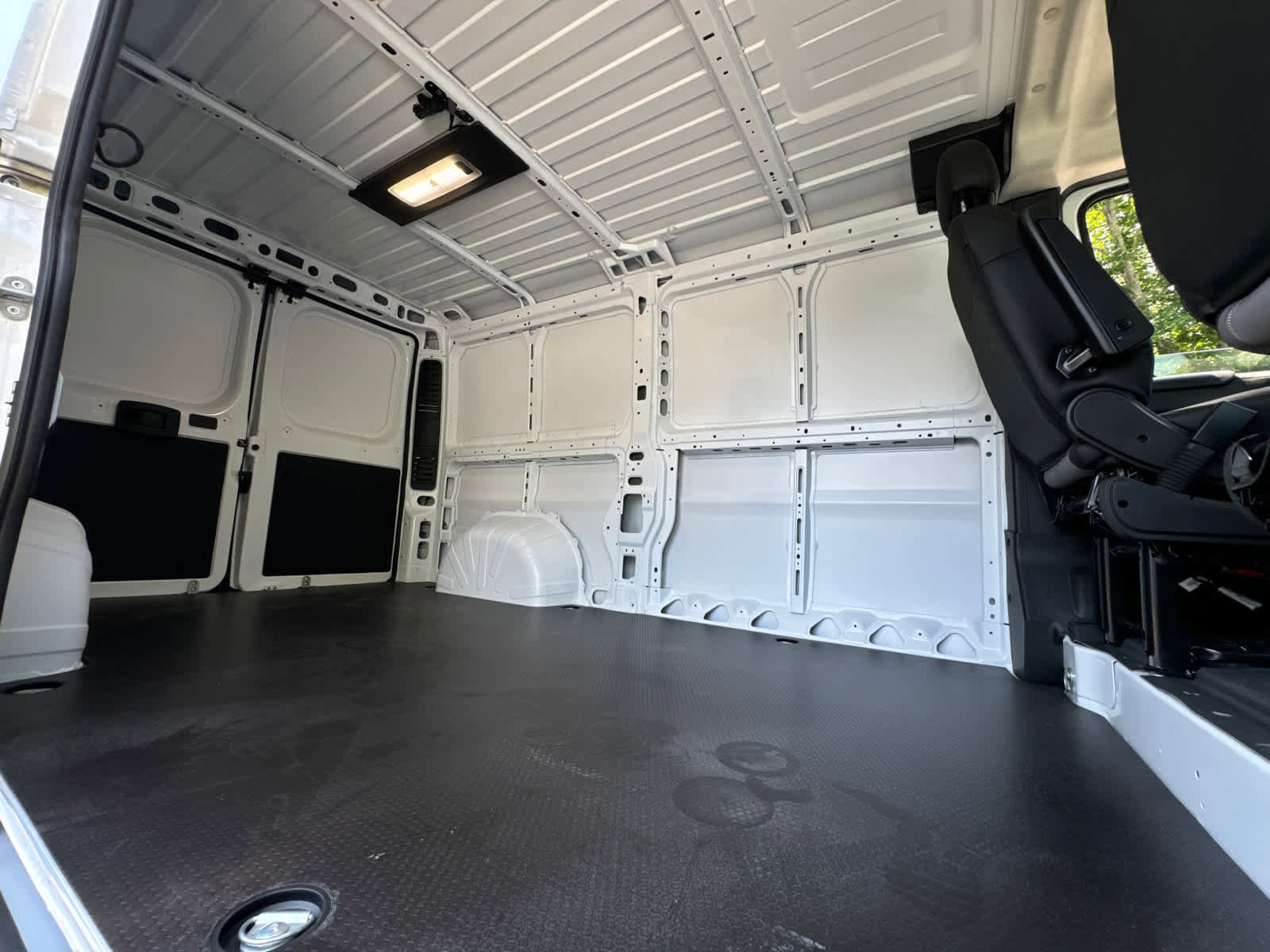 New 2024 RAM ProMaster 1500 w/ Quick Order Package 22H SLT+ image 30