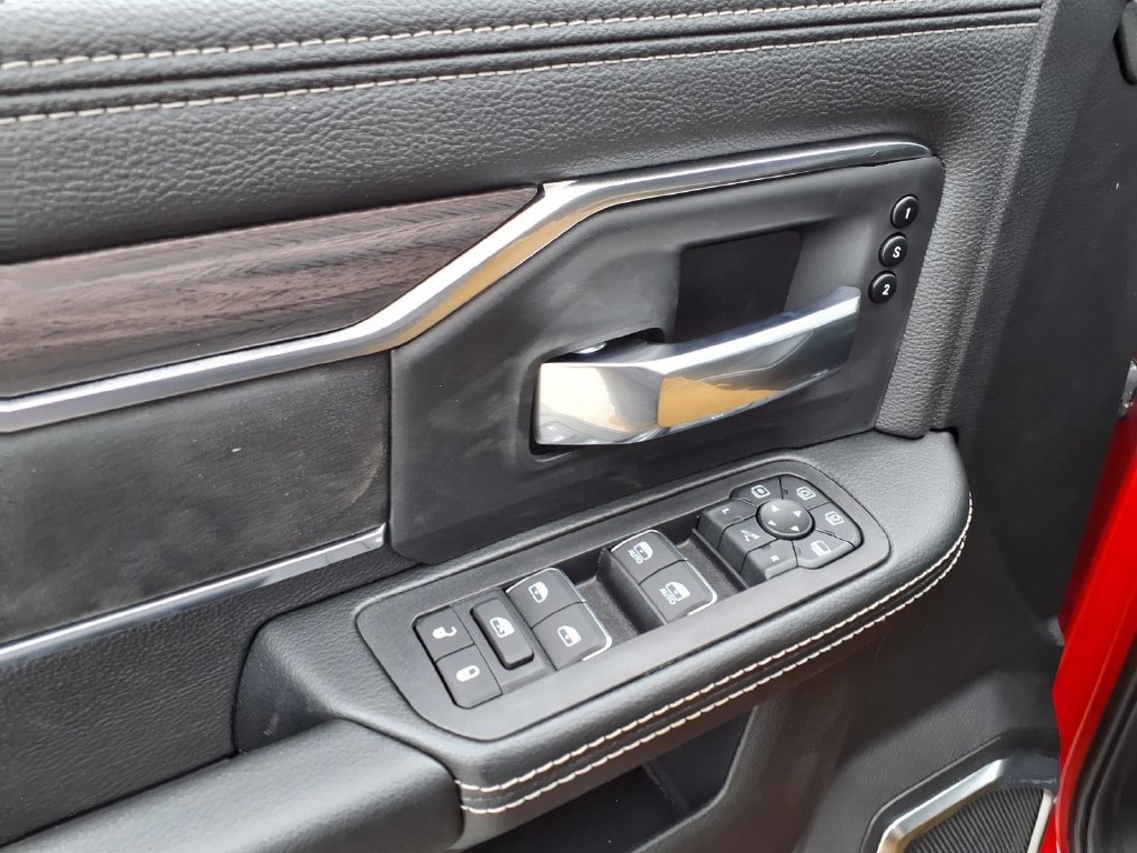 New 2027 RAM 2500 Laramie w/ Night Edition AWD/4WD image 17