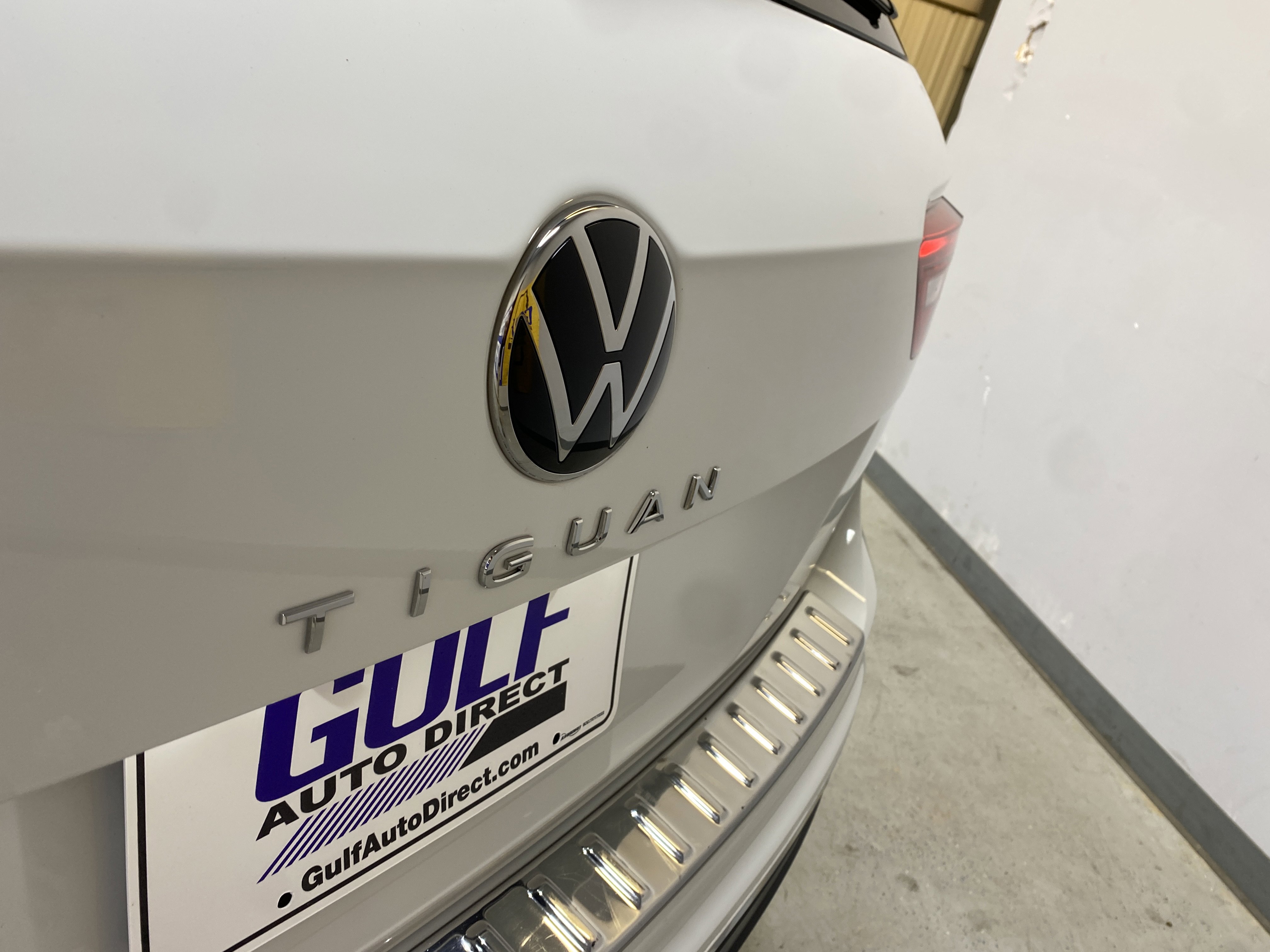 Used 2024 Volkswagen Tiguan SE image 15