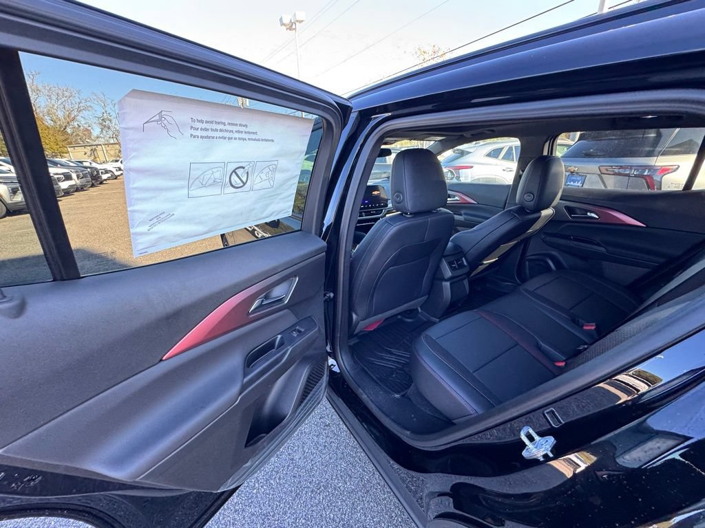 New 2026 Chevrolet Equinox EV RS FWD image 18