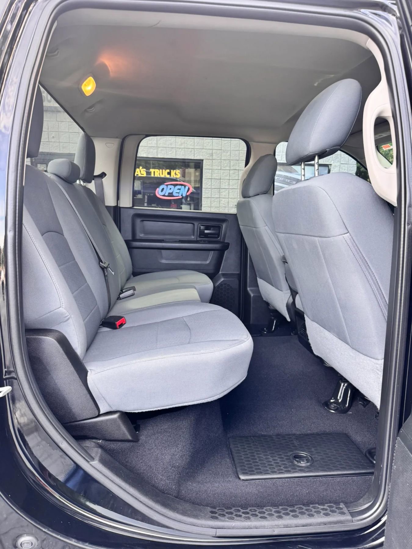 Used 2020 RAM 1500 Tradesman w/ Tradesman SXT Package RWD image 17