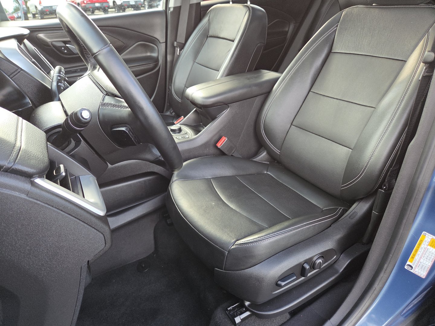 Used 2024 GMC Terrain SLT w/ Tech Package FWD image 26