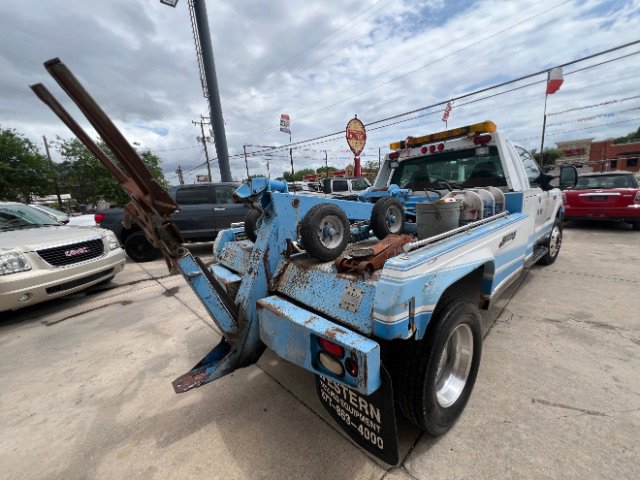 Used 2002 Ford F550 2WD Regular Cab Super Duty image 5