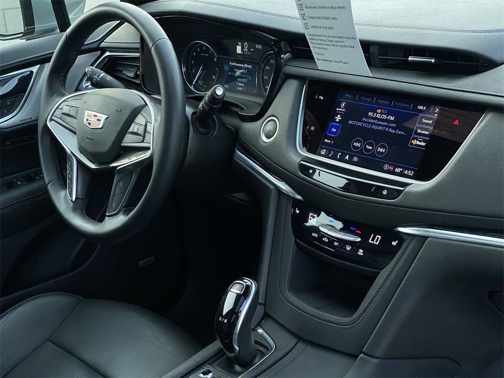 Certified 2025 Cadillac XT5 Premium Luxury image 34