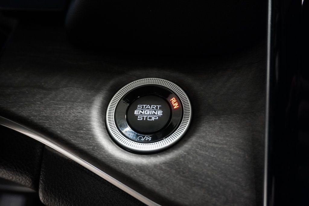 New 2025 Jeep Grand Cherokee L Limited w/ Luxury Tech Group II image 25