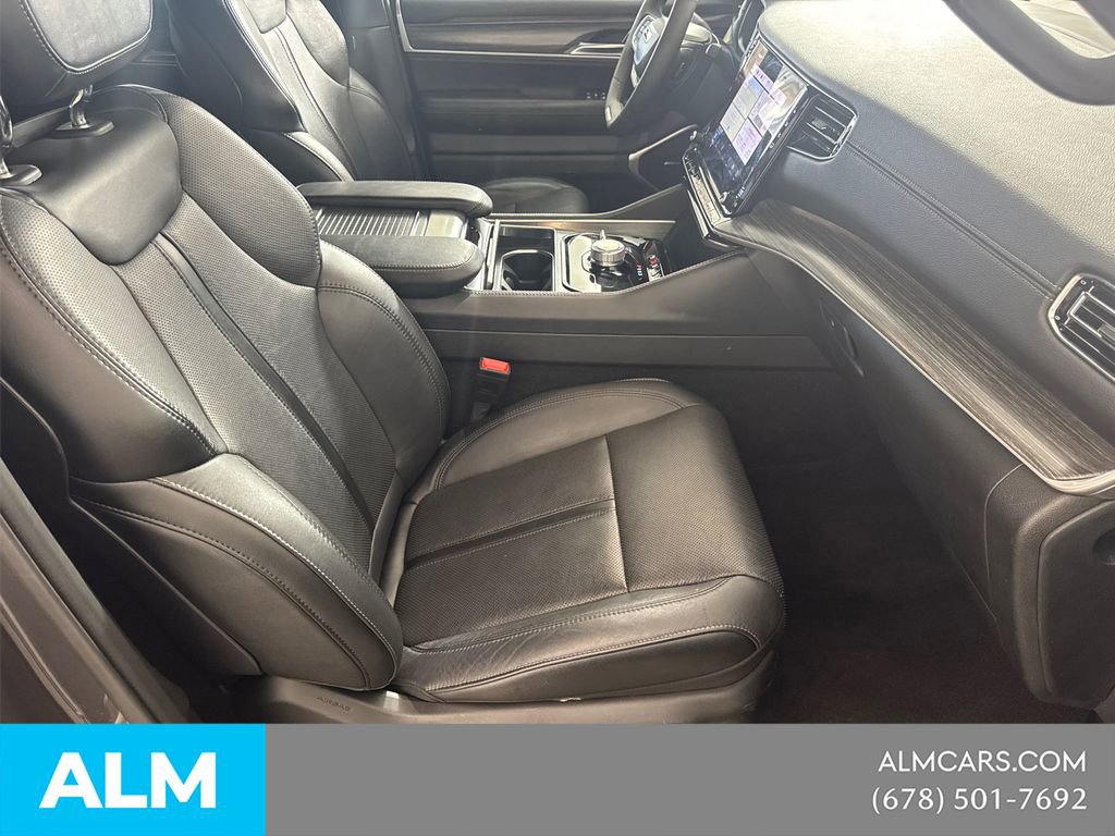 Used 2024 Jeep Wagoneer Series II w/ Flexible Seating Group AWD/4WD image 17