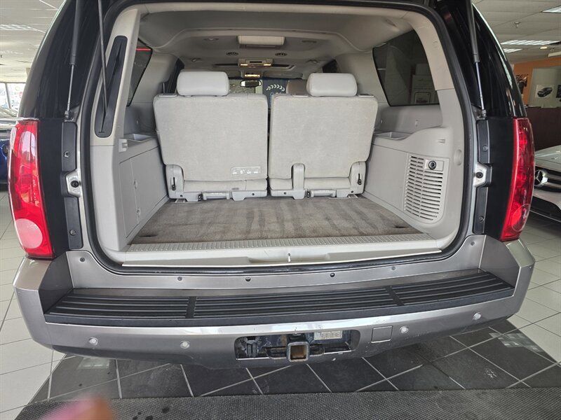 Used 2012 GMC Yukon XL SLT RWD image 35