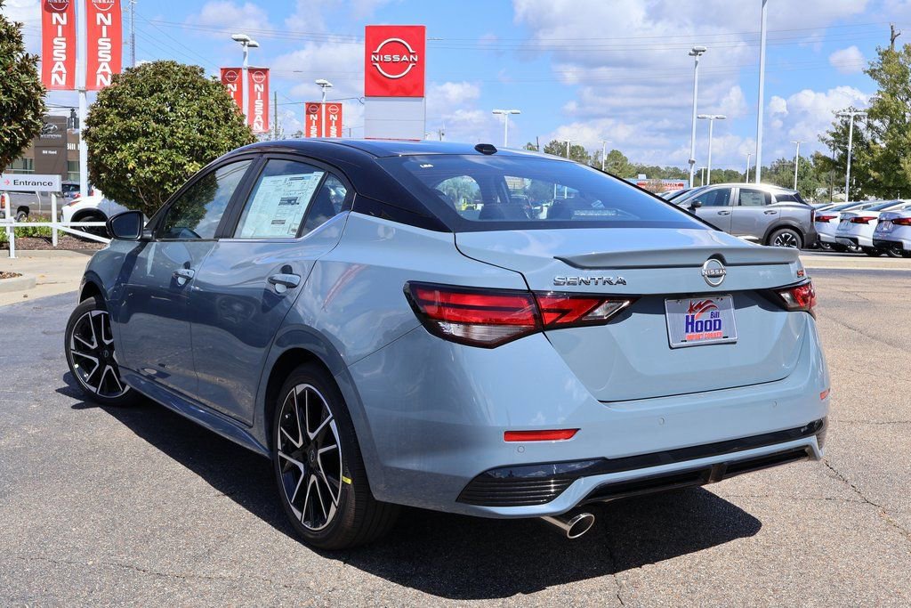 New 2025 Nissan Sentra SR image 2