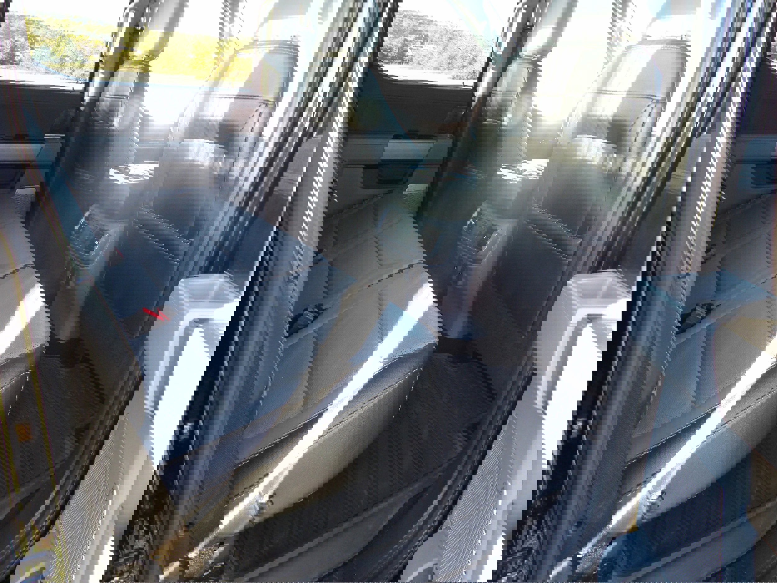 Used 2021 Ford F150 Lariat w/ Equipment Group 502A High image 11