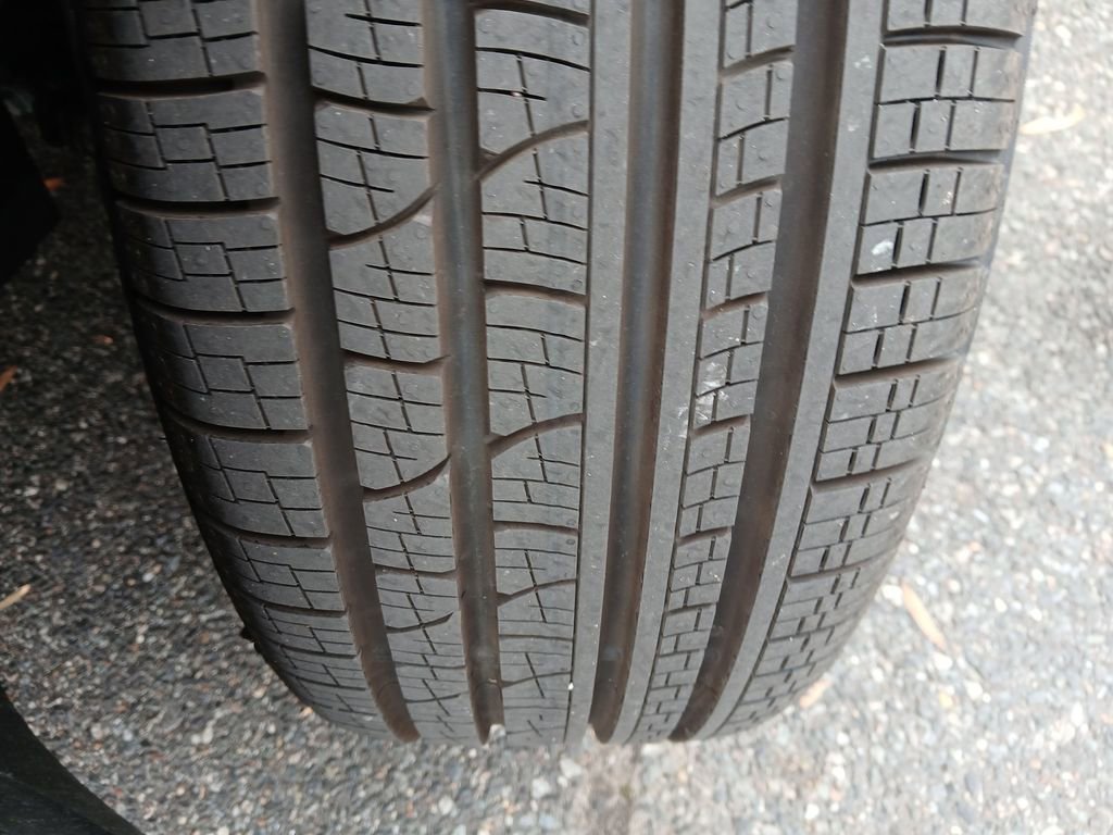 New 2025 Volkswagen Tiguan SE image 27