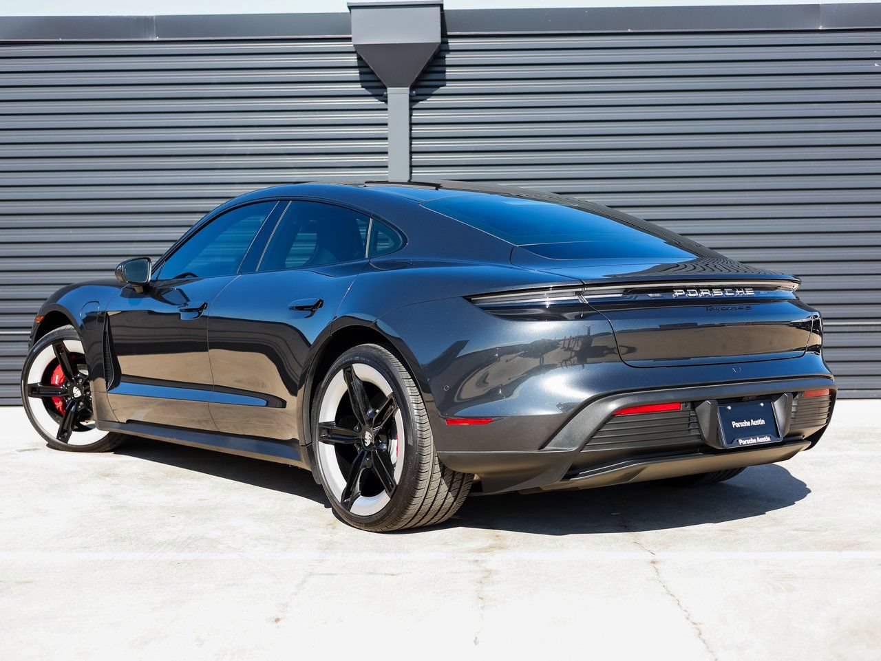 Used 2025 Porsche Taycan 4S AWD/4WD image 3