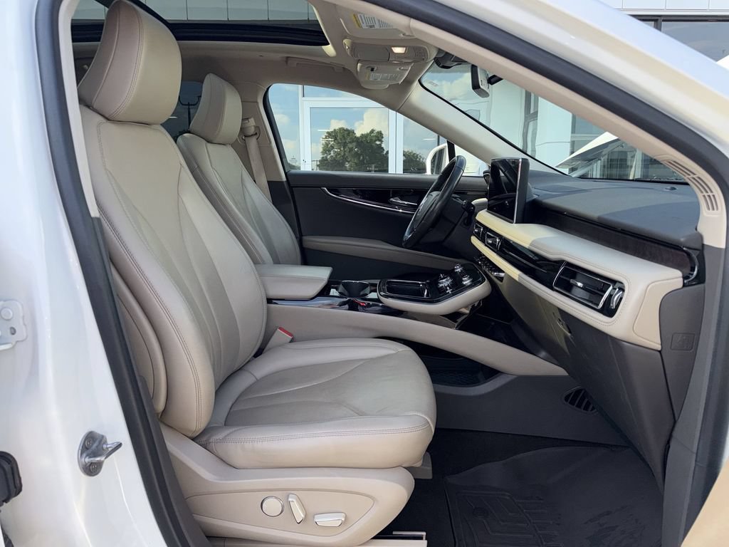 Certified 2023 Lincoln Nautilus Reserve AWD/4WD image 28