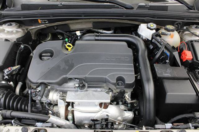 Used 2024 Chevrolet Malibu LT FWD image 30